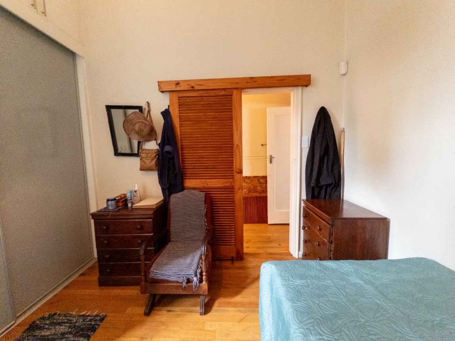 1 Bedroom Property for Sale in Sea Point Western Cape